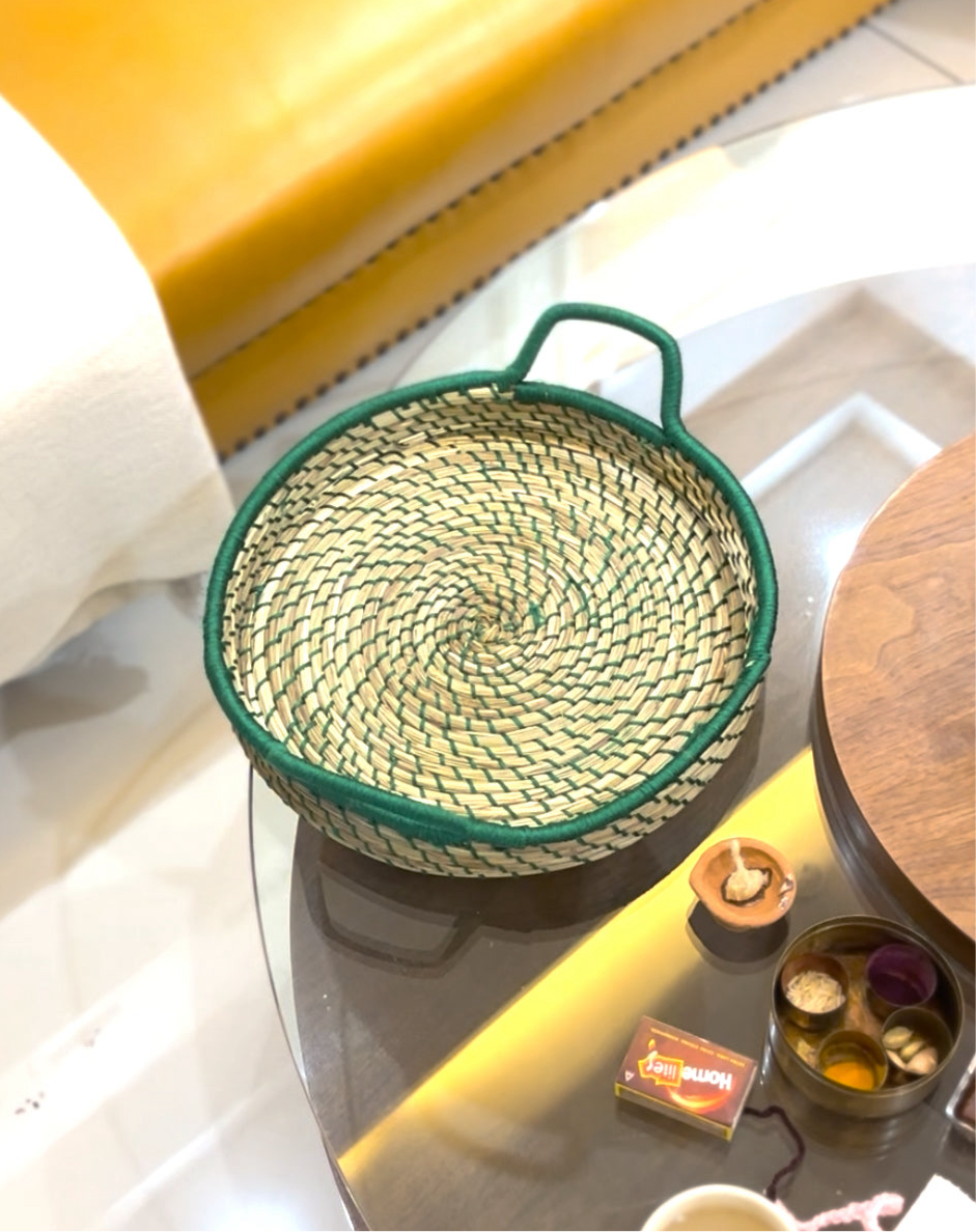 Handwoven Natural Fiber Green Tray- 10"