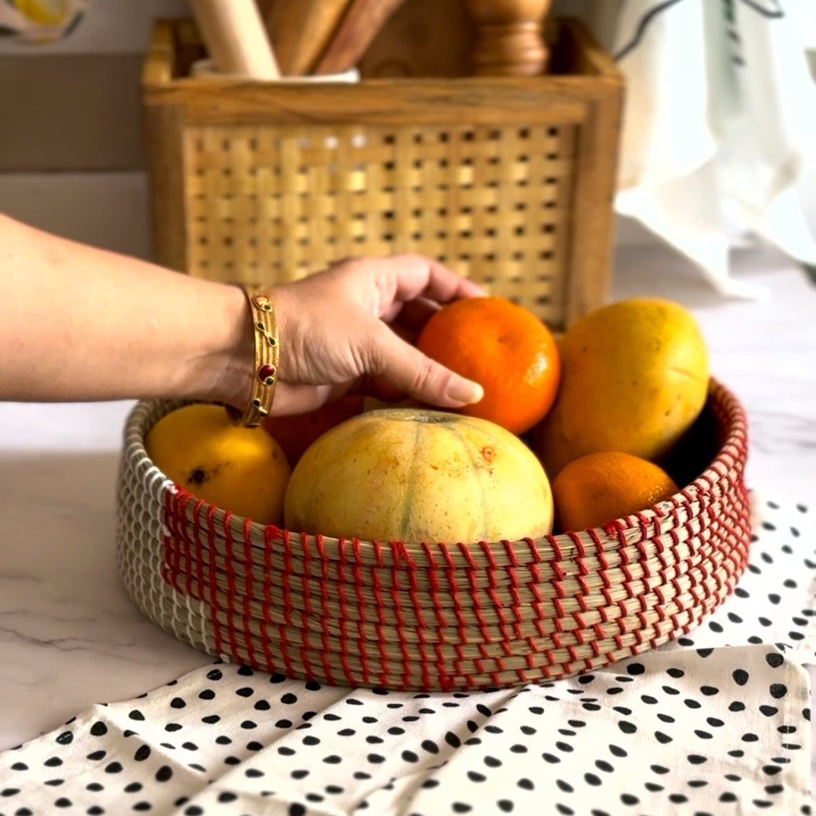 Sabai Grass Oval Multifunctional Tray