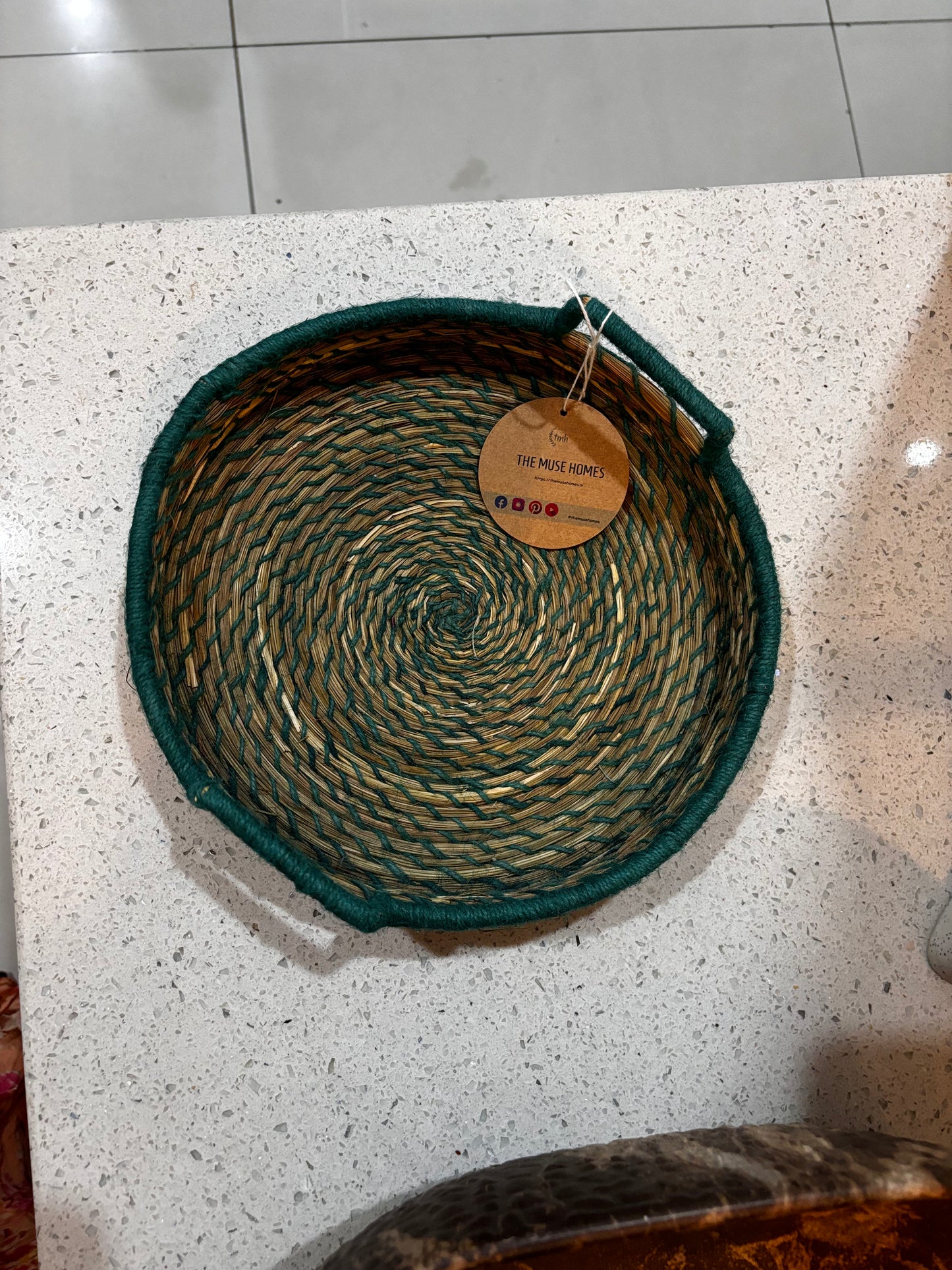 Handwoven Natural Fiber Tray- Medium
