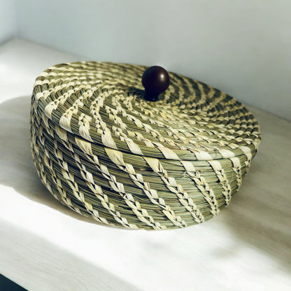 Handwoven Sabai Grass Round Box